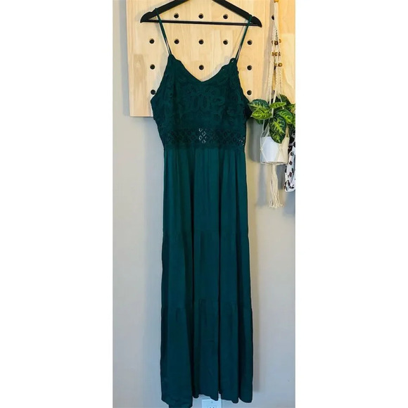 Dokurito Dresses & Skirts - Women's Beach Crochet Lace Maxi Dress Dark Green XL Sleeveless Boho Summer